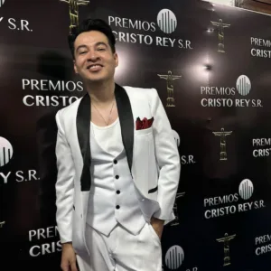 Alejandro Londoño en los premios Cristo Rey